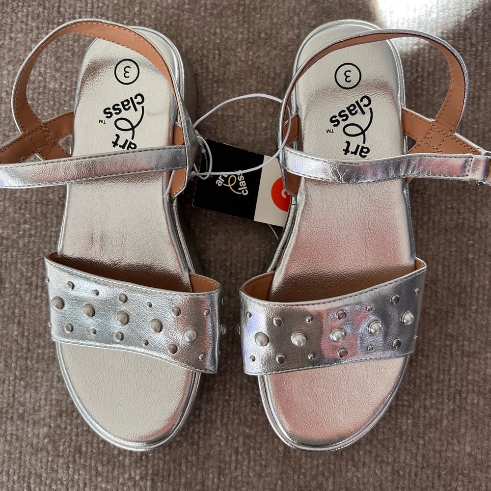 Art Class Metallic Silver Kids Sandals